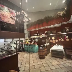 RESTAURANTE GATA QUE RIR