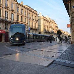 bordeaux-2524981_1280