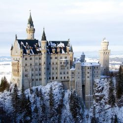 neuschwanstein-701732_1280